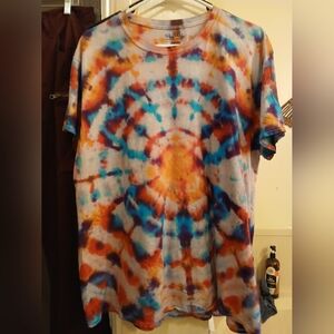 Gildan Multicolor Tie-Dye T-Shirt. L-XL‎ Mens